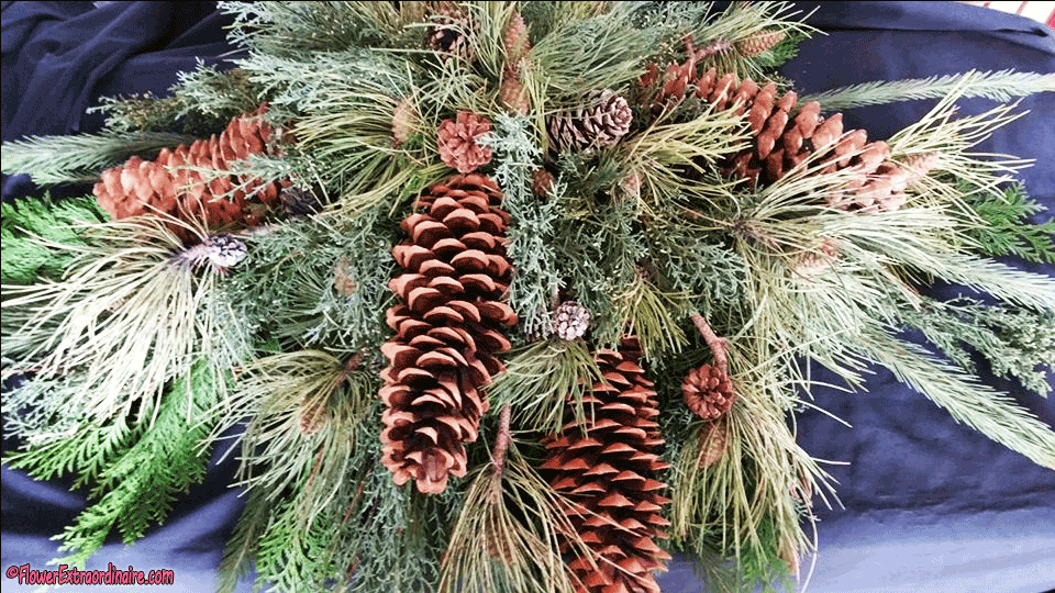 flowers for Christmas, New Years, events, flowers for holidays, flowers for weddings, flowers for funerals, florist in Grand Junction CO Holiday flowers, Christmas flowers, New Year's flowers